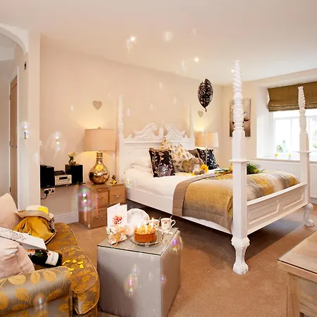 מלון Boutique & Hot Tubs