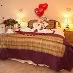 Hotel Boutique & Hot Tubs