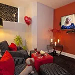 Boutique & Hot Tubs 4*