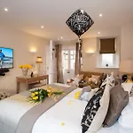 Otel Boutique & Hot Tubs Windermere