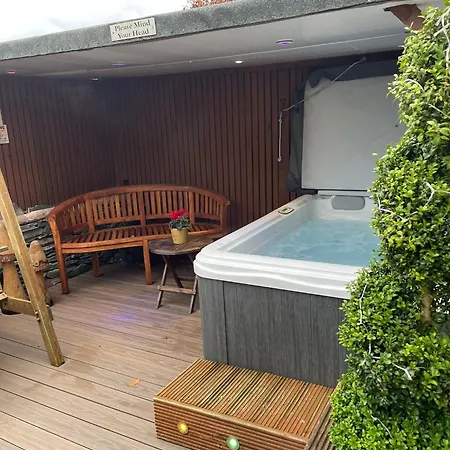 Boutique & Hot Tubs Windermere