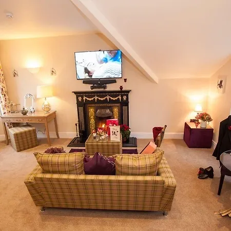 Hotel Boutique & Hot Tubs 4*