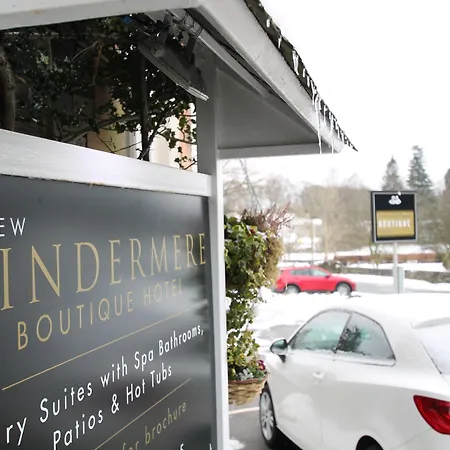 Boutique & Hot Tubs 4*