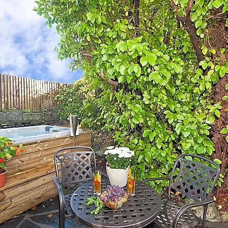 Boutique Suites&hot Tubs 4* Windermere