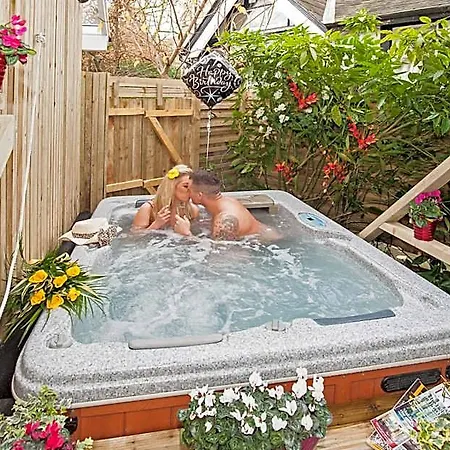 Hotel Boutique Suites&hot Tubs