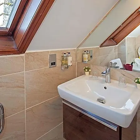 Boutique Suites&hot Tubs 4*
