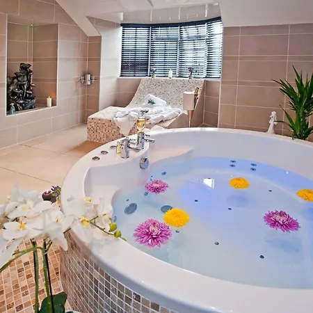 Hotel Boutique & Hot Tubs