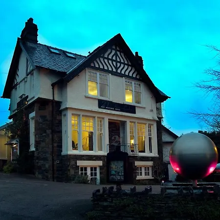 Boutique & Hot Tubs