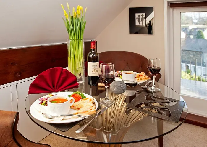 Boutique & Hot Tubs Hotel