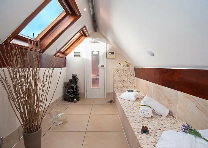 Hotel Boutique & Hot Tubs 4*