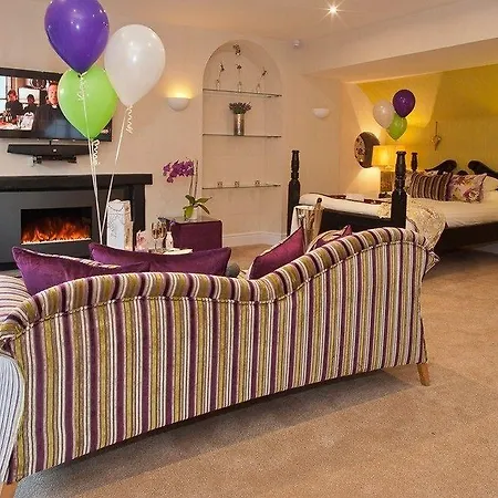 Boutique & Hot Tubs