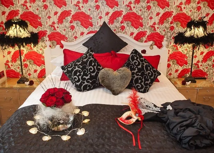 Boutique & Hot Tubs 4* Windermere