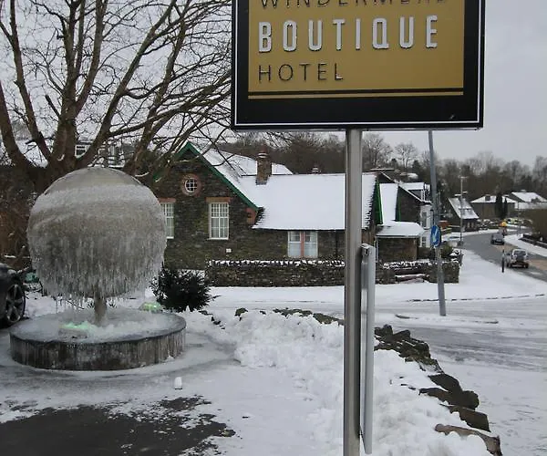 Boutique & Hot Tubs
